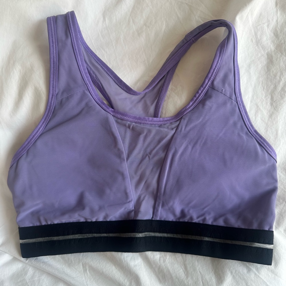 Nike sports bra size M
